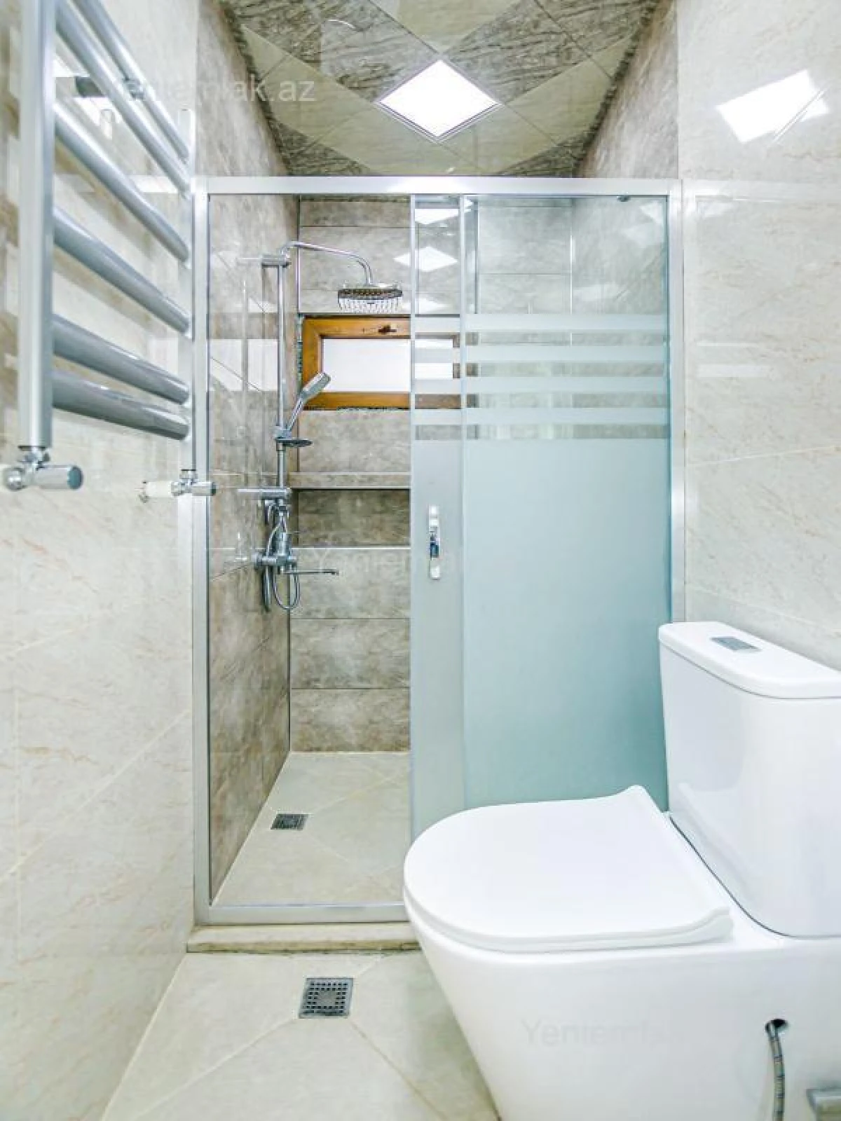 Satılır 7 otaqlı yeni tikili 210 m²