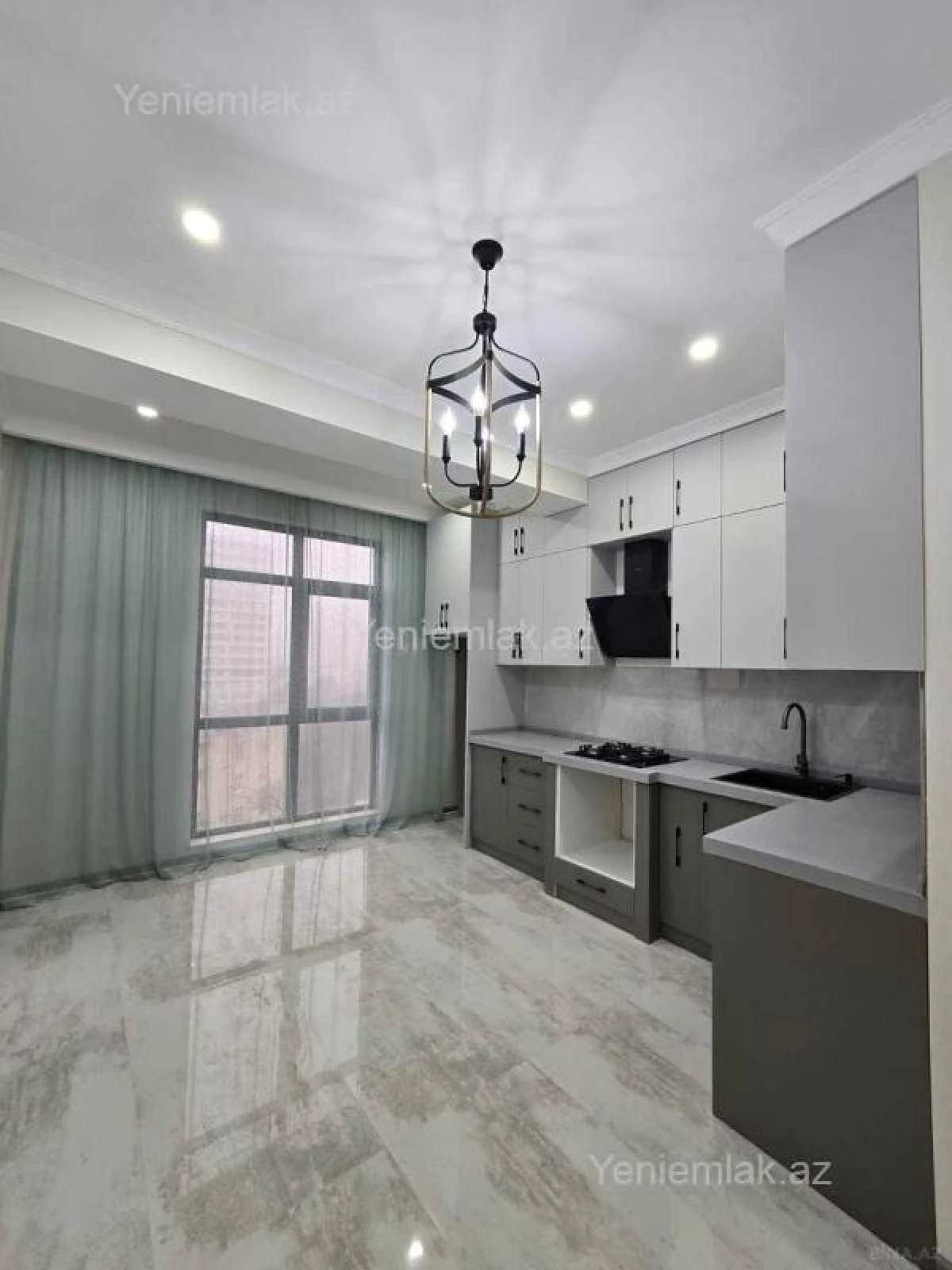 Satılır 2 otaqlı yeni tikili 90 m²