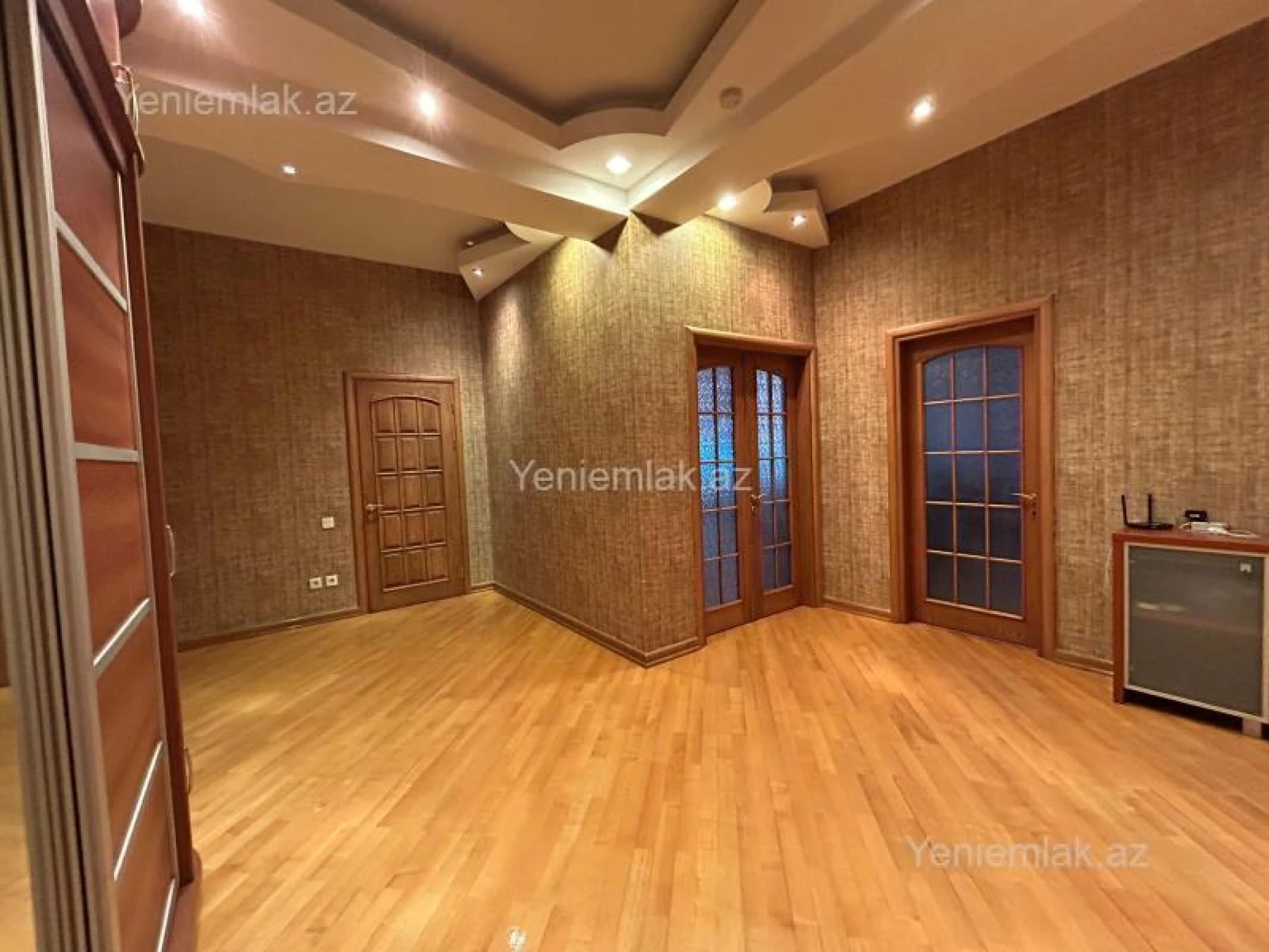 Satılır 4 otaqlı yeni tikili 175 m²