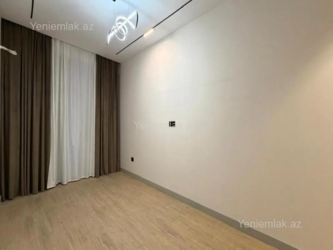 Satılır 3 otaqlı yeni tikili 140 m²