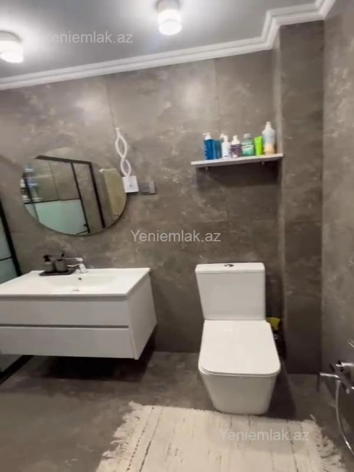 Satılır 4 otaqlı köhnə tikili 120 m²