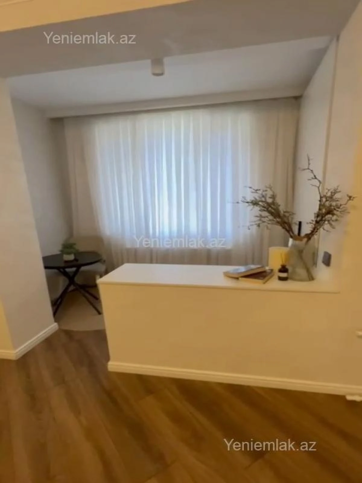 Satılır 4 otaqlı köhnə tikili 120 m²