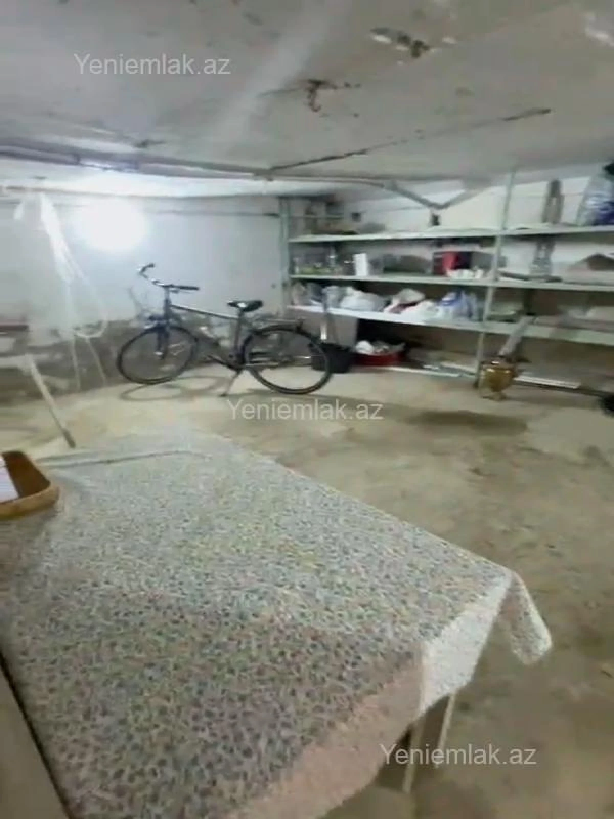 Satılır 4 otaqlı köhnə tikili 120 m²