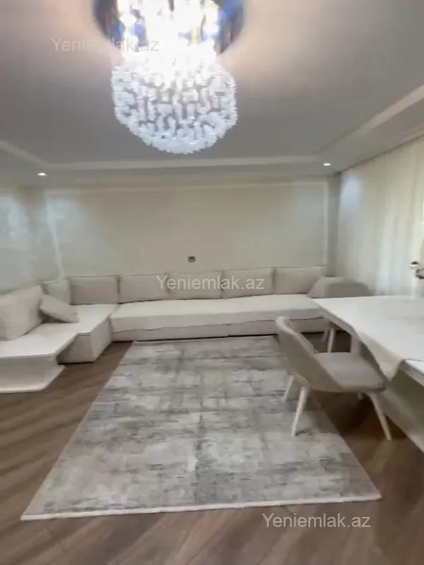 Satılır 4 otaqlı köhnə tikili 120 m²