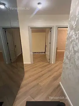 Satılır 4 otaqlı köhnə tikili 120 m²