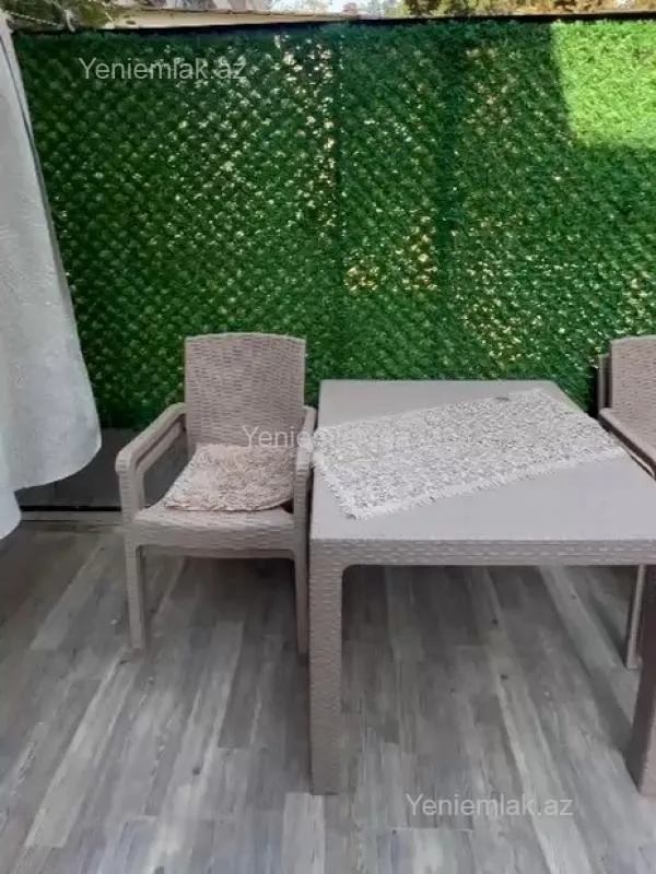 Satılır 4 otaqlı köhnə tikili 120 m²