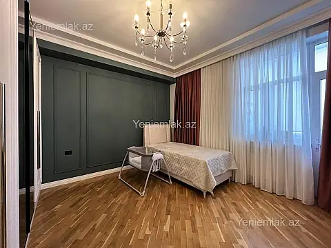 Satılır 3 otaqlı yeni tikili 140 m²