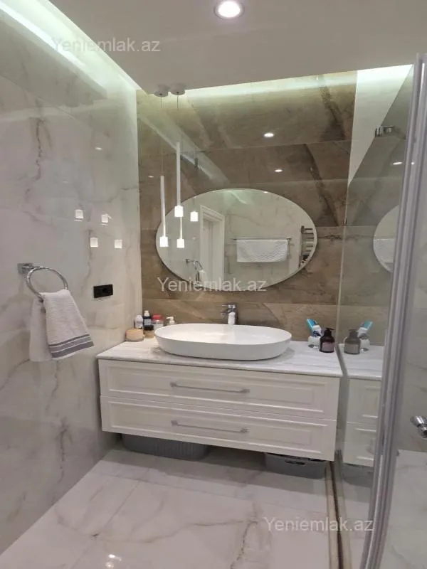 Satılır 3 otaqlı yeni tikili 140 m²