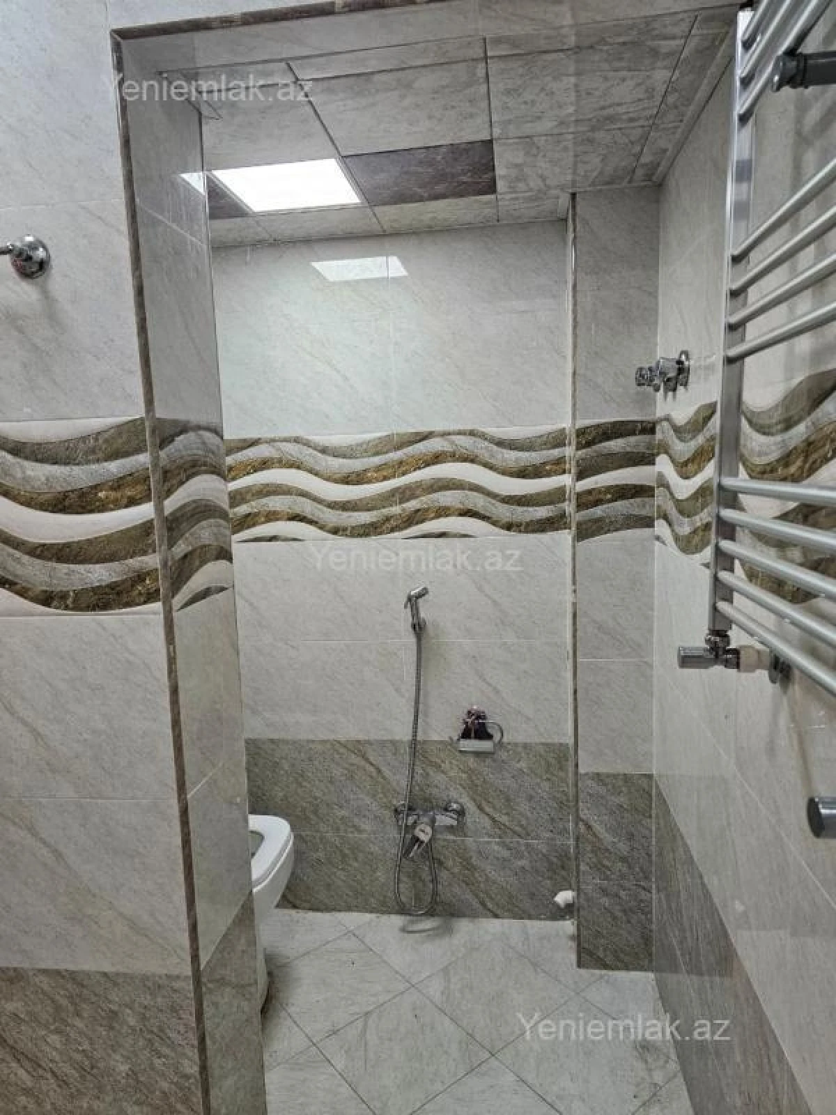 Satılır 3 otaqlı köhnə tikili 85 m²