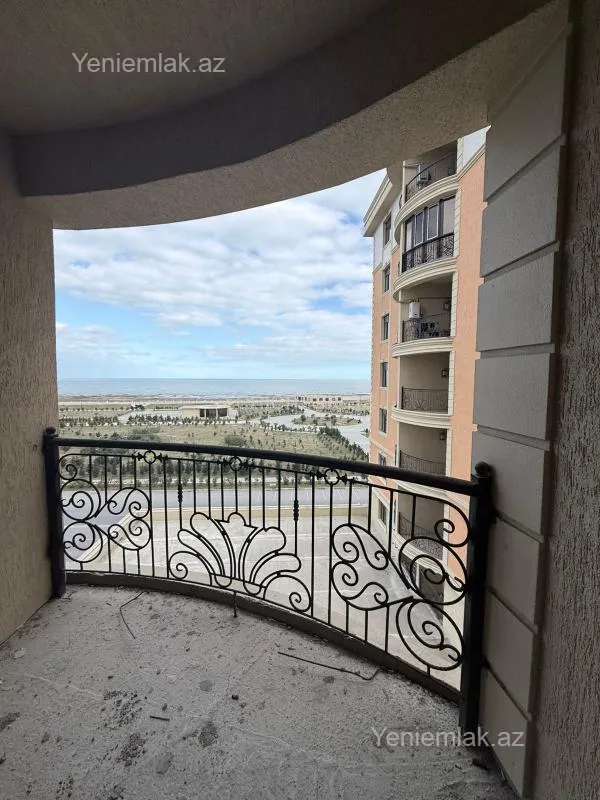 Satılır 3 otaqlı yeni tikili 116.5 m²