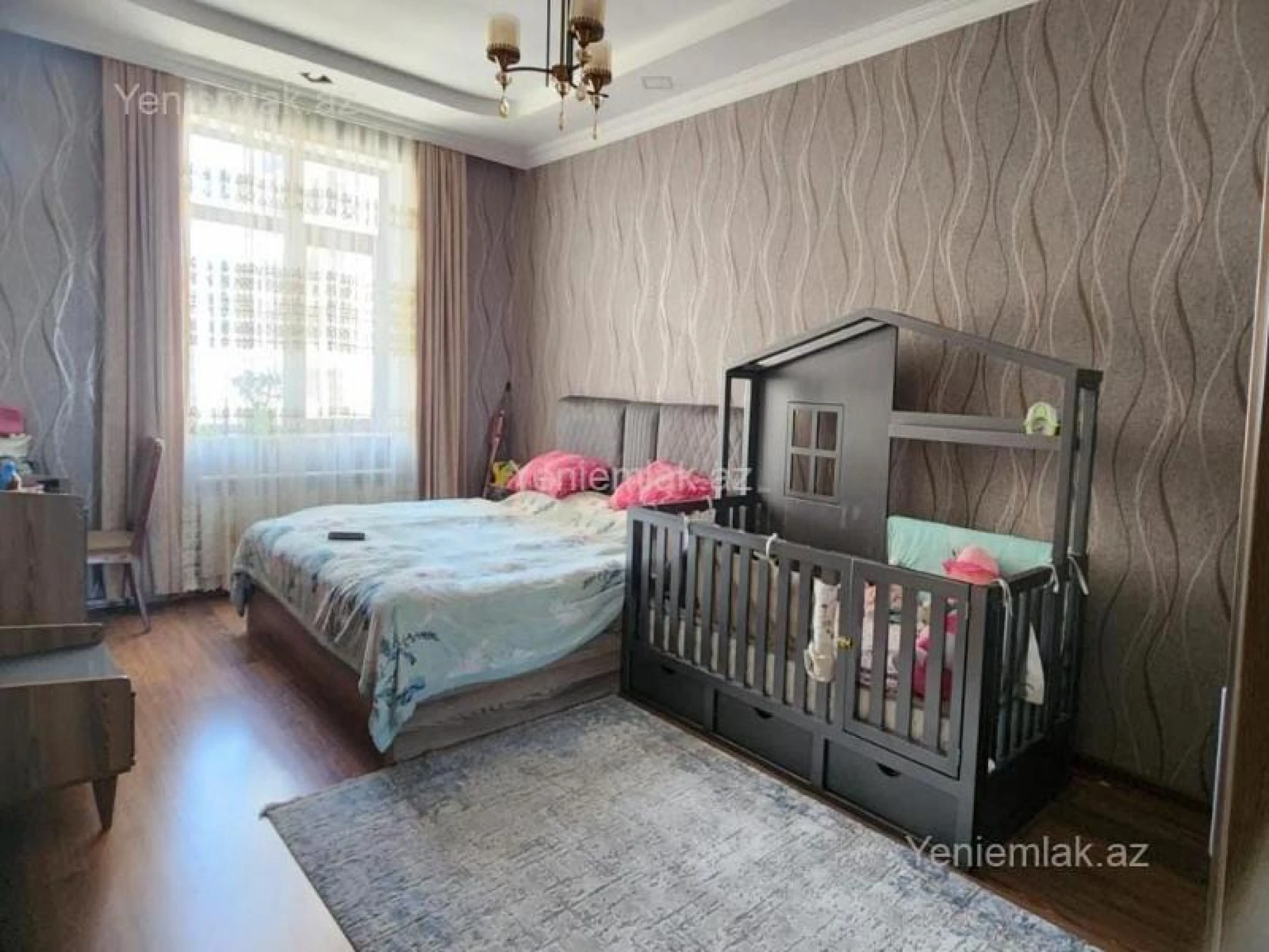 Satılır 4 otaqlı yeni tikili 150 m²