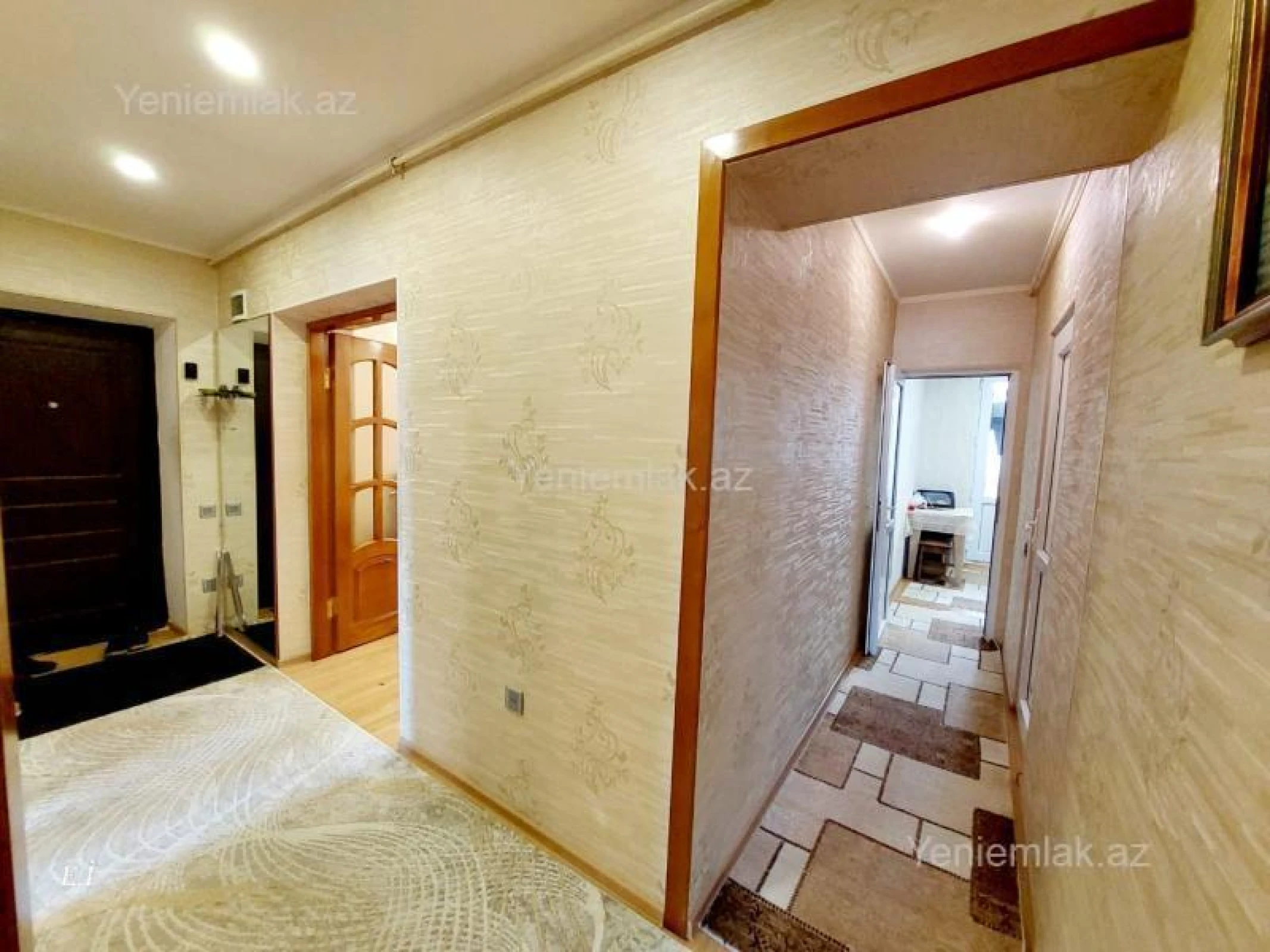 Satılır 3 otaqlı köhnə tikili 72 m²