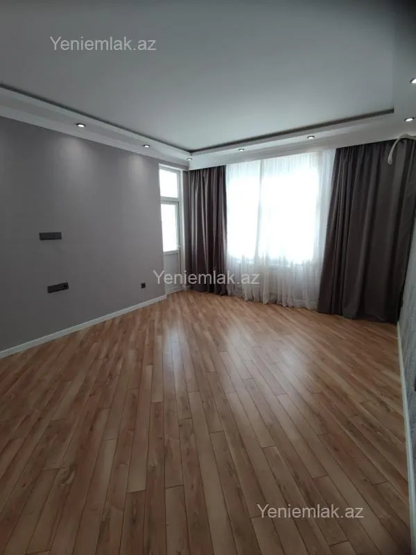 Satılır 3 otaqlı yeni tikili 95 m²