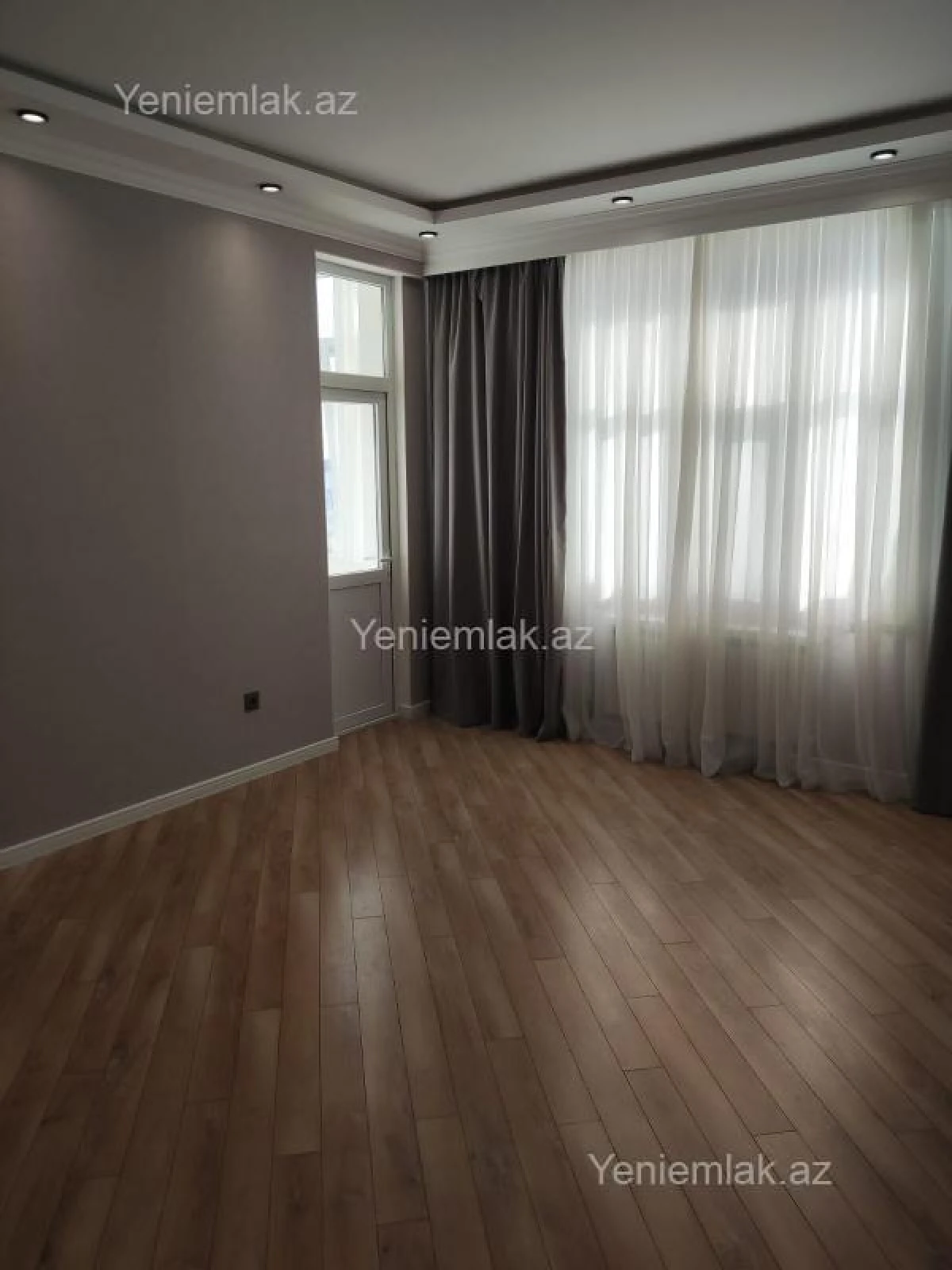 Satılır 3 otaqlı yeni tikili 95 m²