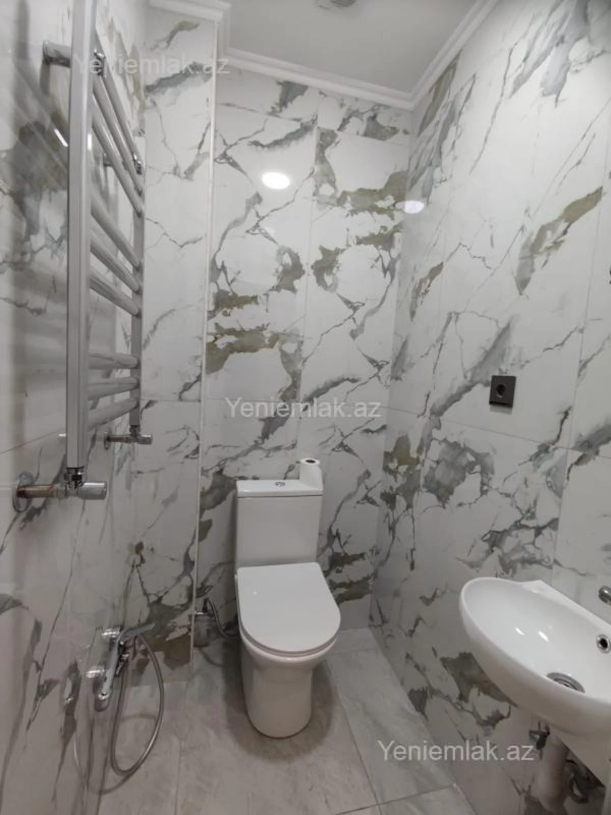 Satılır 3 otaqlı yeni tikili 95 m²