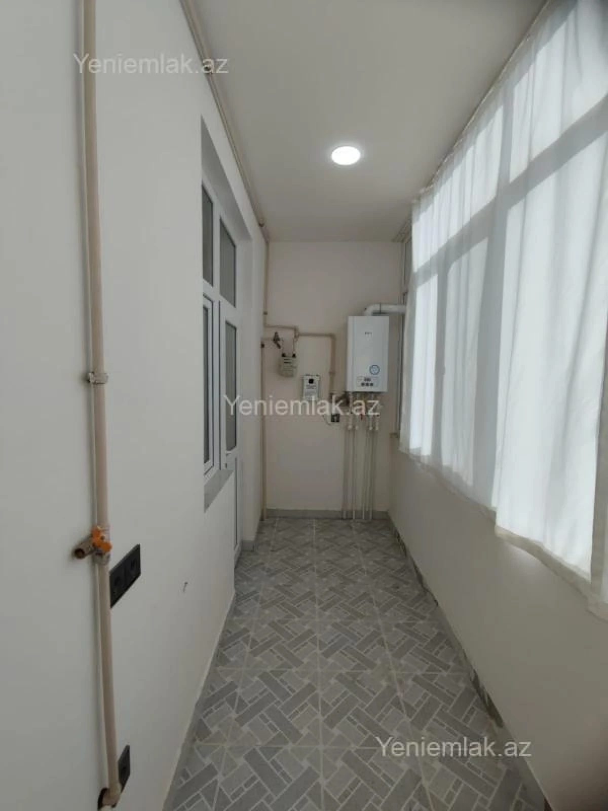 Satılır 3 otaqlı yeni tikili 95 m²