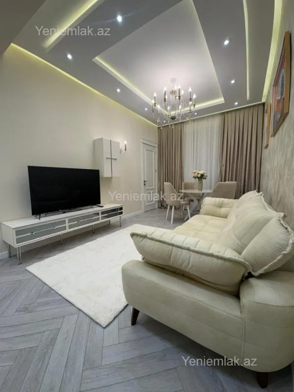 Satılır 3 otaqlı yeni tikili 100 m²