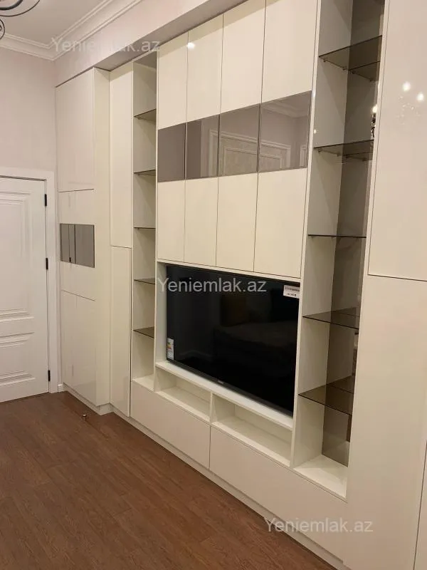 Satılır 3 otaqlı yeni tikili 68 m²