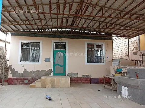 Satılır 3 otaqlı həyət evi 100 m²