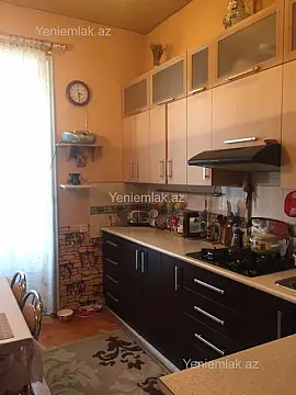 Satılır 2 otaqlı köhnə tikili 55 m²