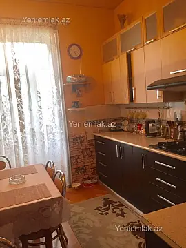 Satılır 2 otaqlı köhnə tikili 55 m²