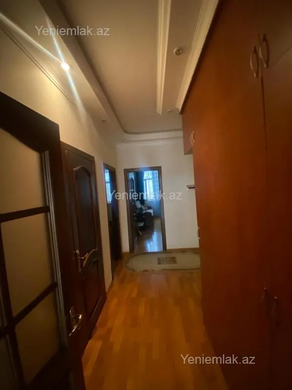 Satılır 4 otaqlı yeni tikili 165 m²