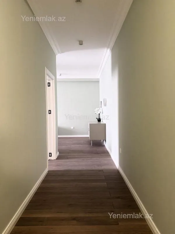 Satılır 3 otaqlı yeni tikili 117 m²