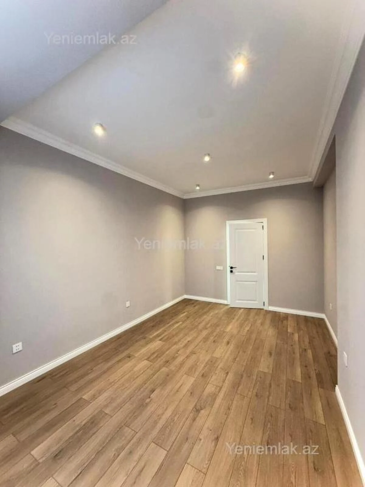 Satılır 3 otaqlı yeni tikili 117 m²