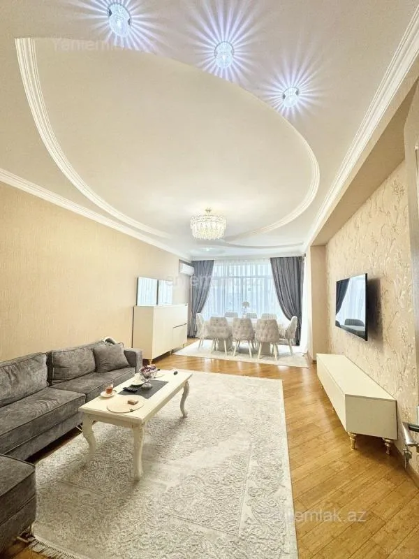 Satılır 2 otaqlı yeni tikili 99 m²