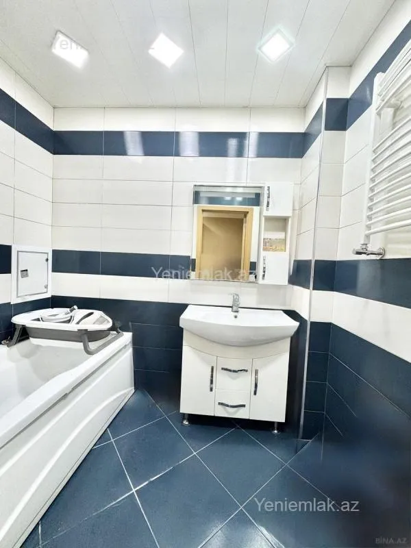 Satılır 2 otaqlı yeni tikili 99 m²