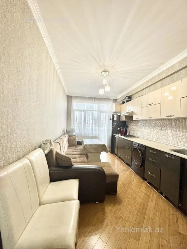 Satılır 2 otaqlı yeni tikili 99 m²
