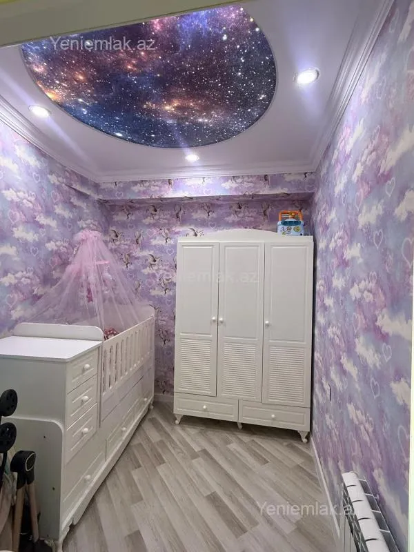 Satılır 3 otaqlı yeni tikili 80 m²