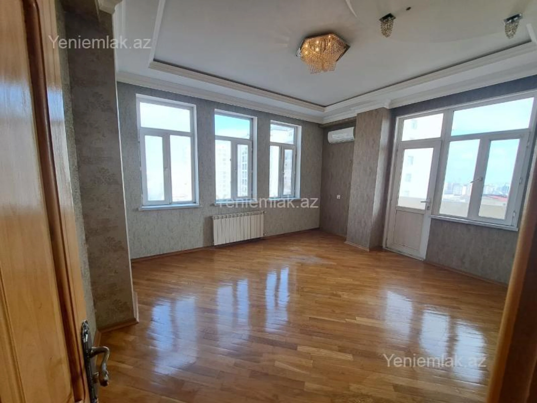 Satılır 3 otaqlı yeni tikili 140 m²