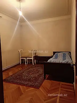Satılır 3 otaqlı köhnə tikili 65 m²