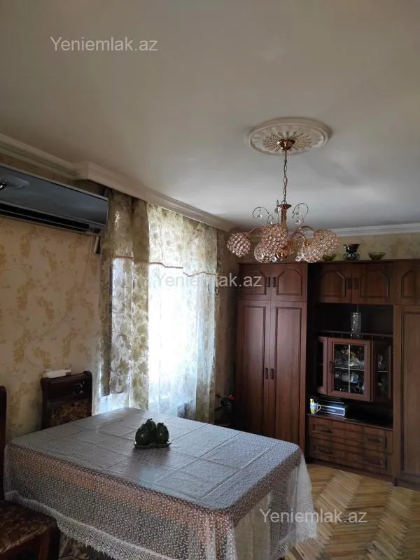 Satılır 2 otaqlı köhnə tikili 40 m²