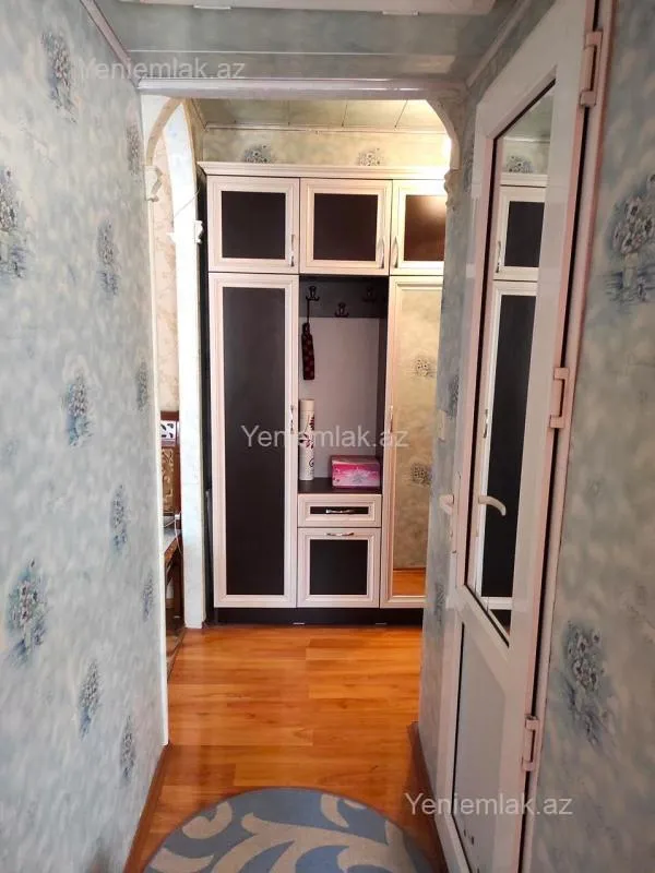 Satılır 2 otaqlı köhnə tikili 40 m²