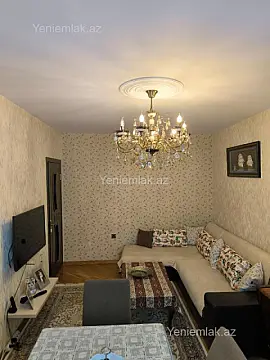 Satılır 3 otaqlı köhnə tikili 90 m²