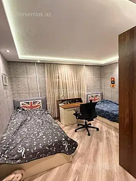 Satılır 3 otaqlı köhnə tikili 85 m²