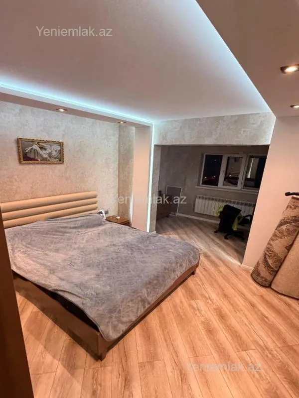 Satılır 3 otaqlı köhnə tikili 85 m²