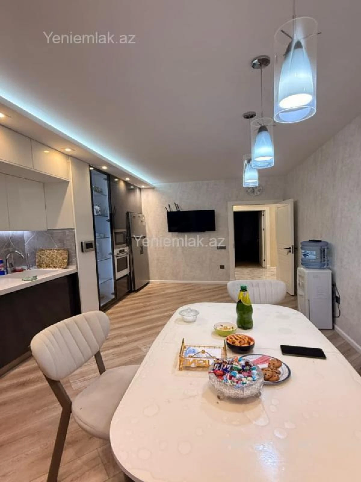 Satılır 3 otaqlı köhnə tikili 85 m²