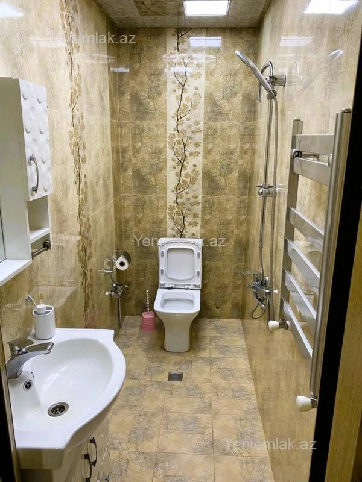 Satılır 2 otaqlı yeni tikili 65 m²