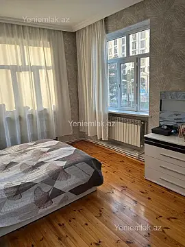 Satılır 2 otaqlı yeni tikili 75 m²