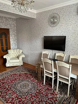 Satılır 2 otaqlı yeni tikili 75 m²