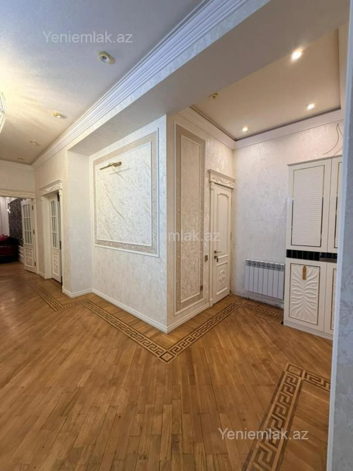 Satılır 3 otaqlı yeni tikili 135 m²