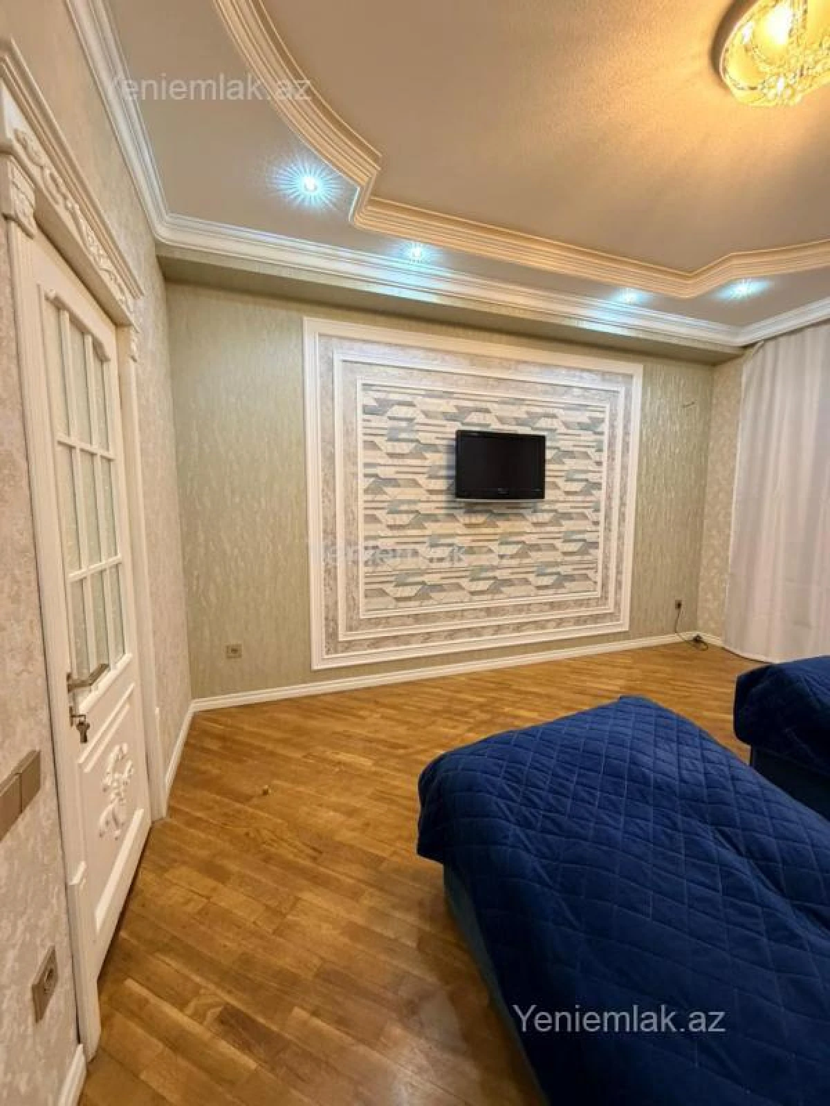 Satılır 3 otaqlı yeni tikili 135 m²
