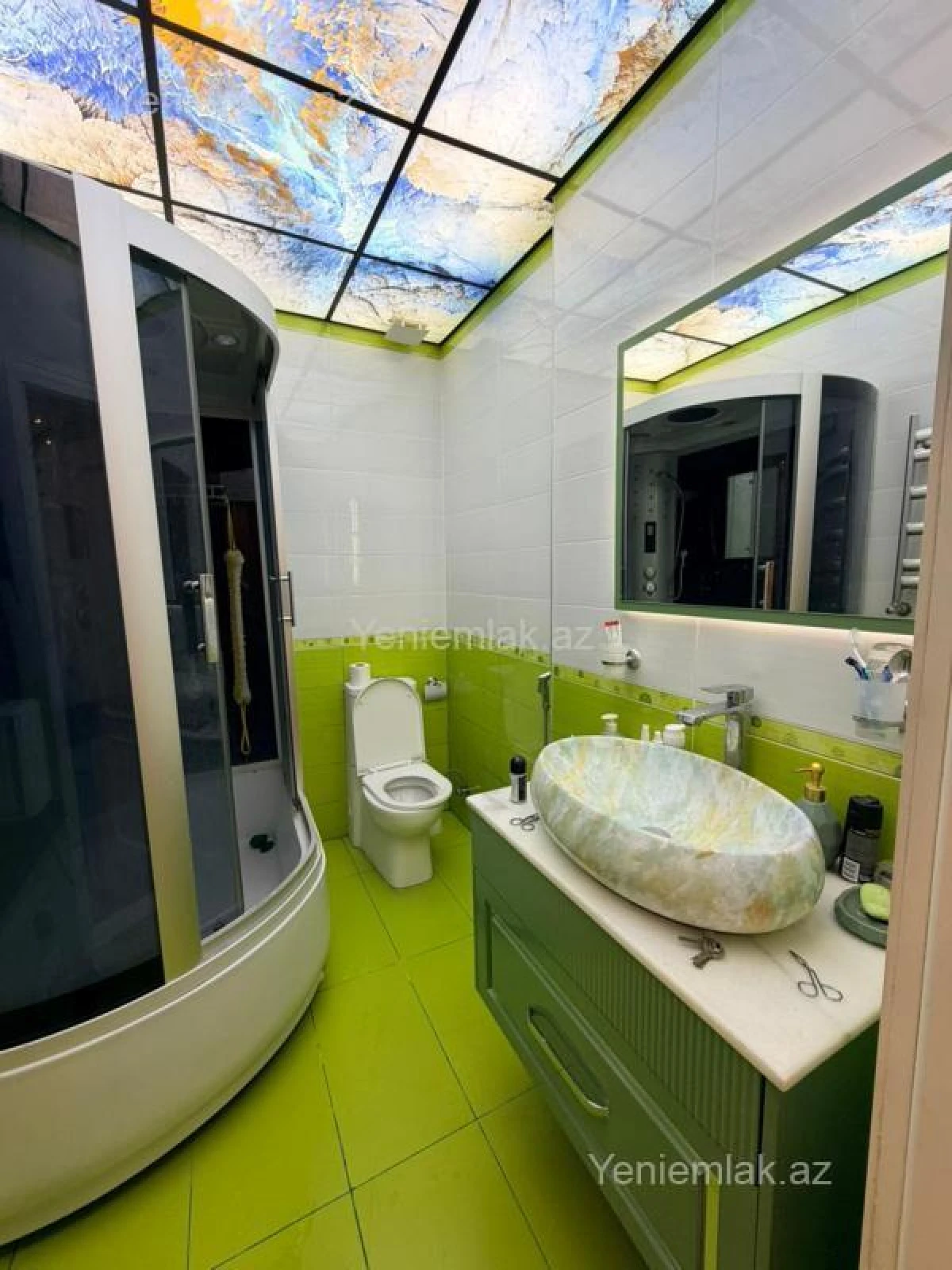 Satılır 3 otaqlı yeni tikili 135 m²