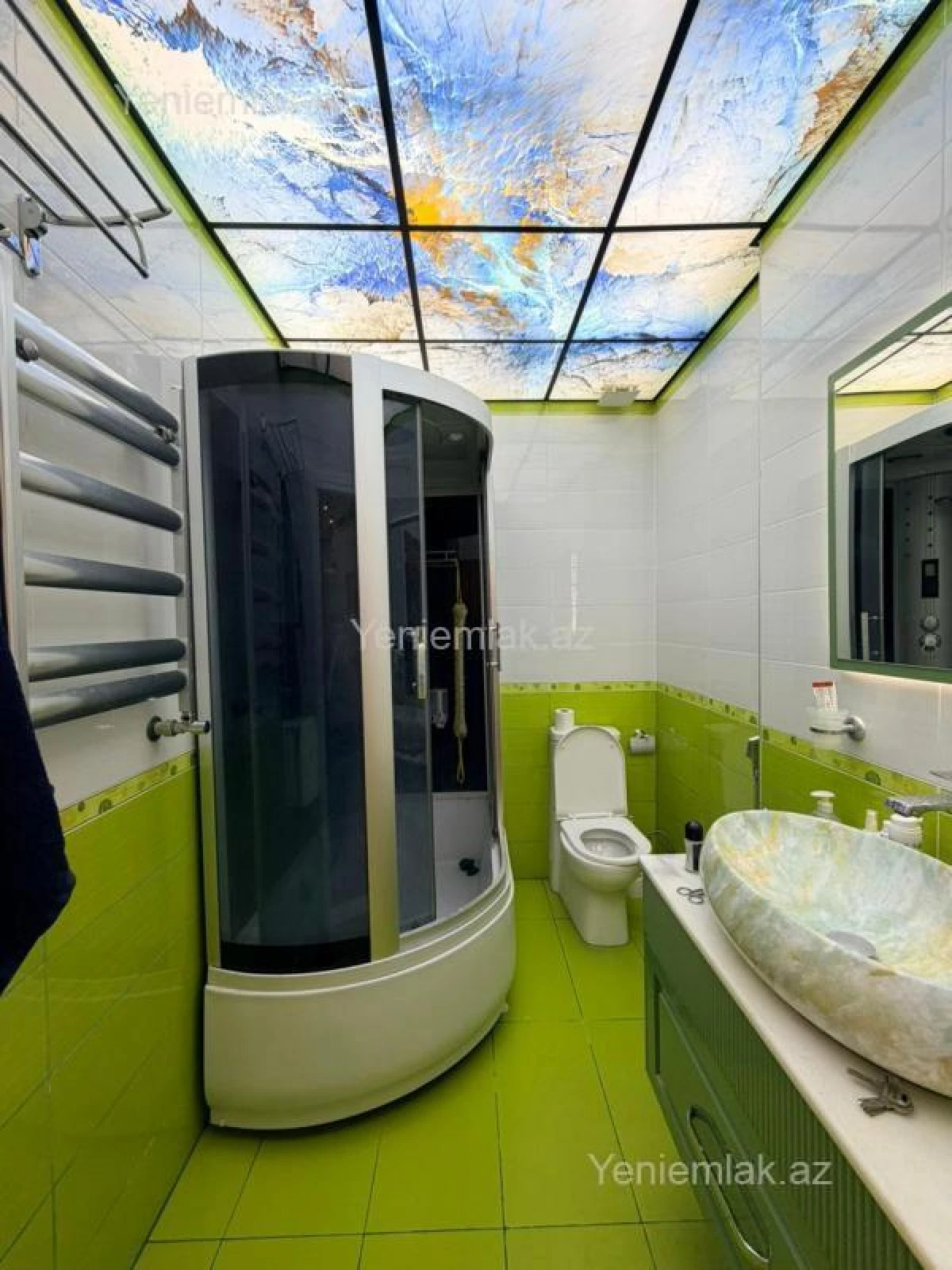 Satılır 3 otaqlı yeni tikili 135 m²