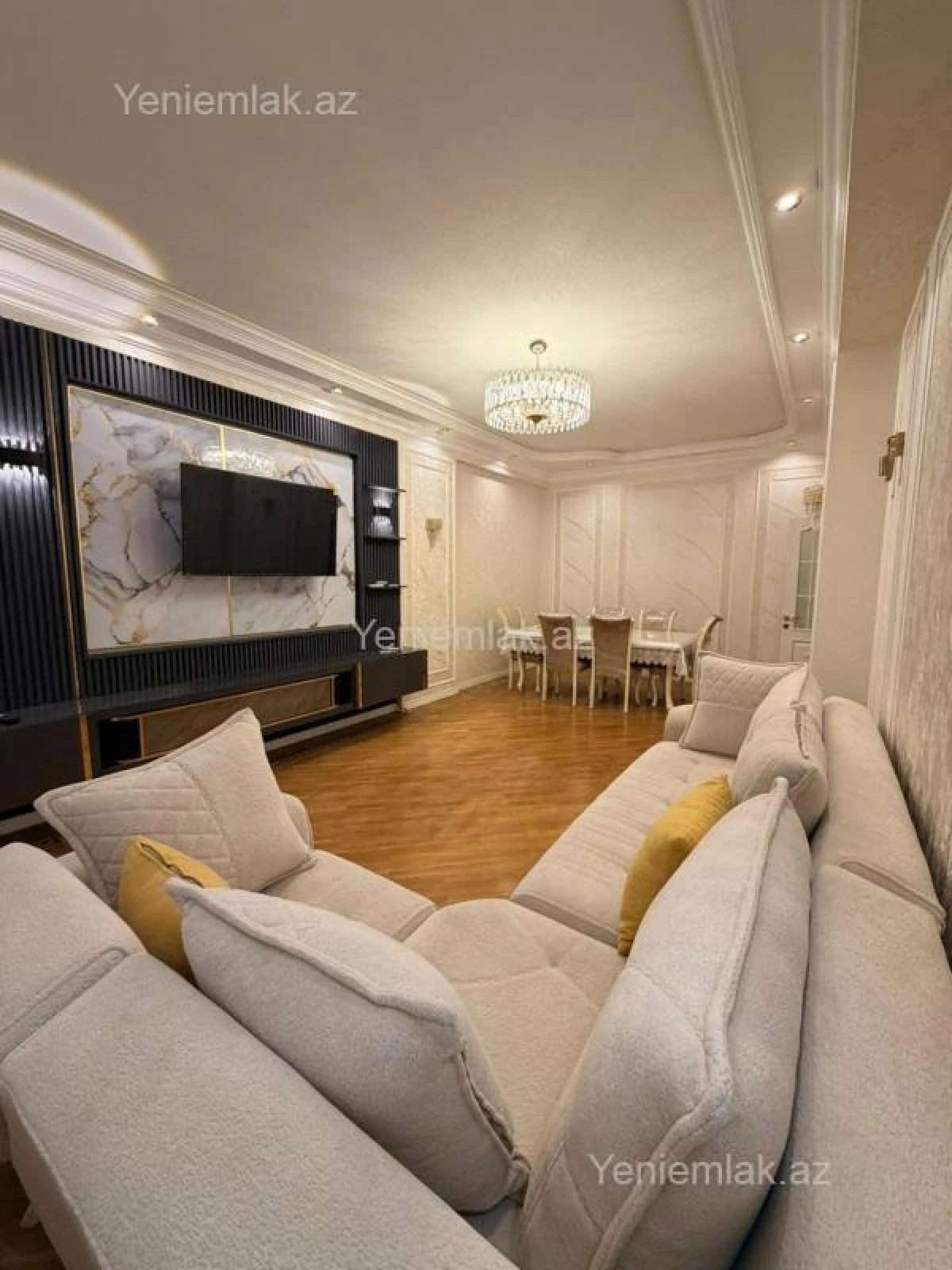 Satılır 3 otaqlı yeni tikili 135 m²