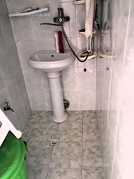 Satılır 2 otaqlı köhnə tikili 45 m²