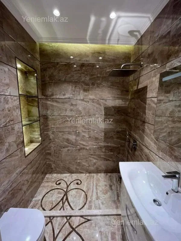 Satılır 2 otaqlı yeni tikili 112 m²